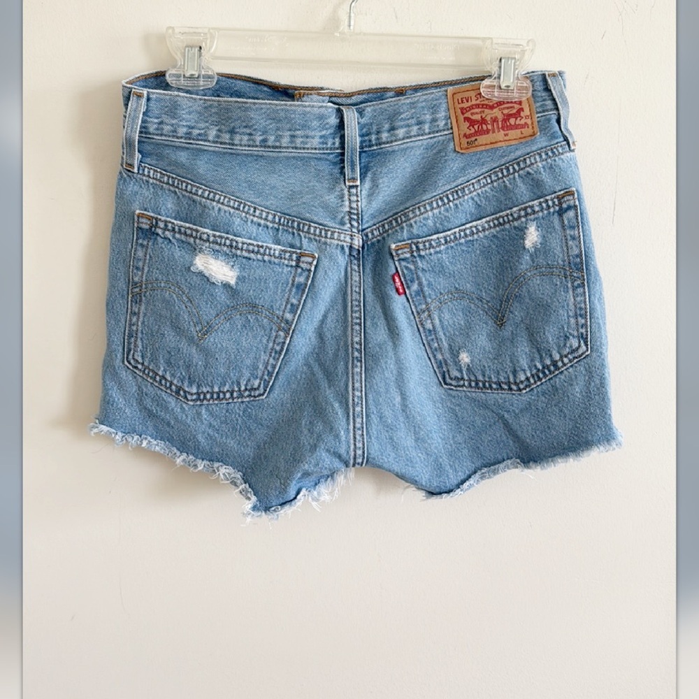 Levi’s 501 Ripped distressed Denim Shorts size 27 - Picture 4 of 7
